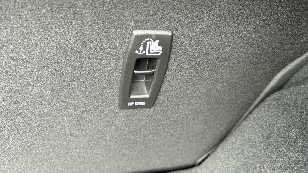 Land Rover Range Rover Evoque 2.0 D200 R-Dynamic HSE 5dr Auto Diesel Hatchback - Image 33