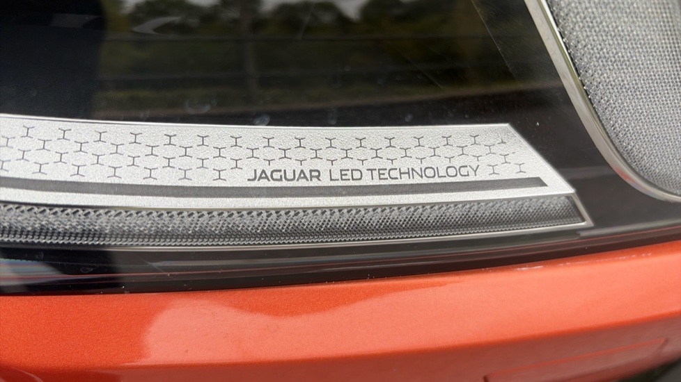 Jaguar F-Pace 5.0 V8 550 SVR 5dr Auto AWD Petrol Estate - Image 24