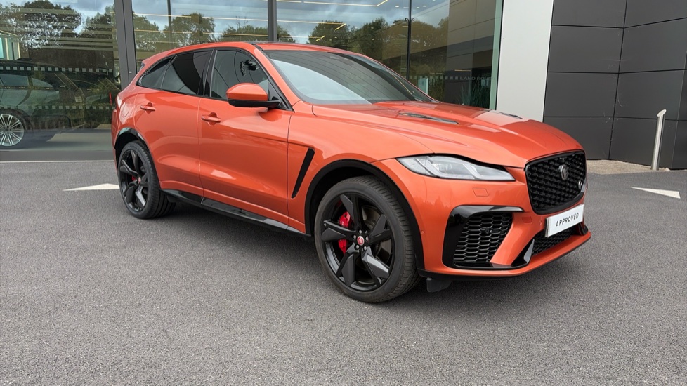 Jaguar F-Pace 5.0 V8 550 SVR 5dr Auto AWD Petrol Estate - Image 25