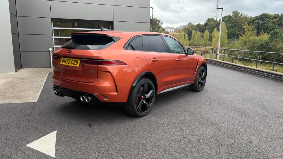 Jaguar F-Pace 5.0 V8 550 SVR 5dr Auto AWD Petrol Estate - Image 26