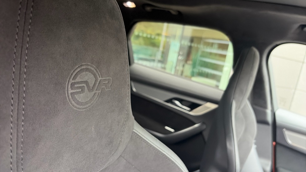 Jaguar F-Pace 5.0 V8 550 SVR 5dr Auto AWD Petrol Estate - Image 34