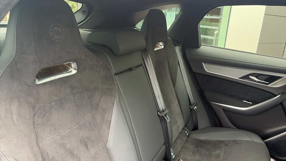 Jaguar F-Pace 5.0 V8 550 SVR 5dr Auto AWD Petrol Estate - Image 40
