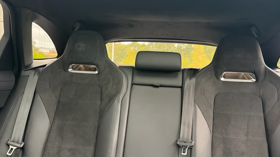 Jaguar F-Pace 5.0 V8 550 SVR 5dr Auto AWD Petrol Estate - Image 62