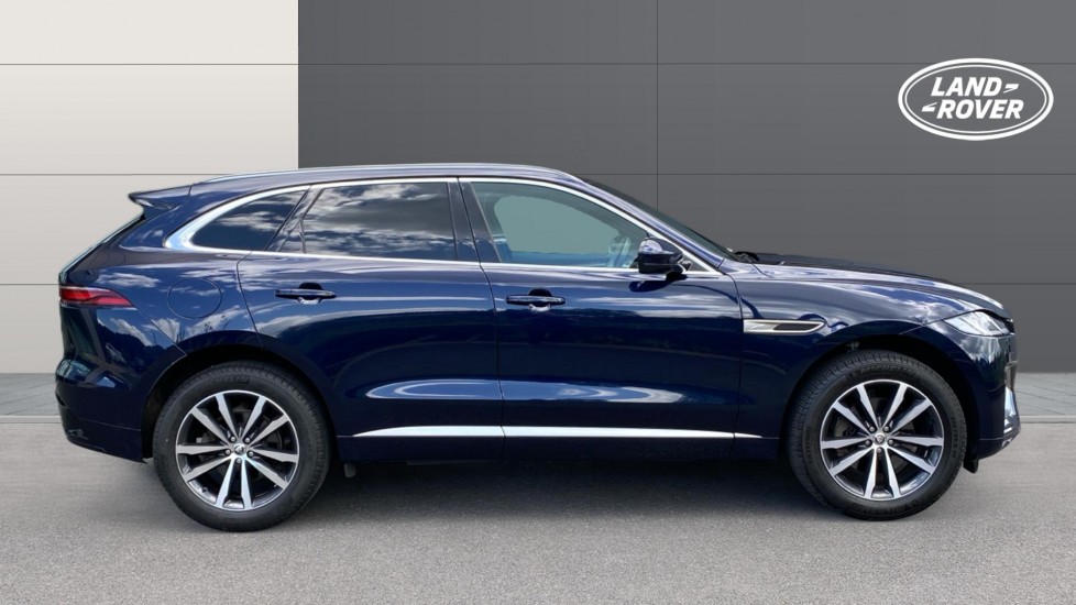 Jaguar F-Pace 2.0 D200 R-Dynamic SE Black 5dr Auto AWD Diesel Estate - Image 5