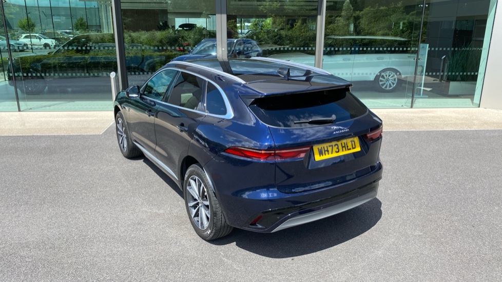 Jaguar F-Pace 2.0 D200 R-Dynamic SE Black 5dr Auto AWD Diesel Estate - Image 53