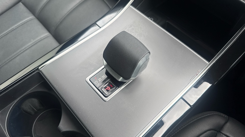 Land Rover Range Rover Evoque 2.0 D200 Dynamic SE 5dr Auto Diesel Hatchback - Image 13