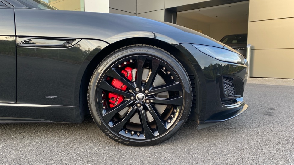 Jaguar F-Type 5.0 P450 Supercharged V8 75 2dr Auto AWD Petrol Coupe - Image 8