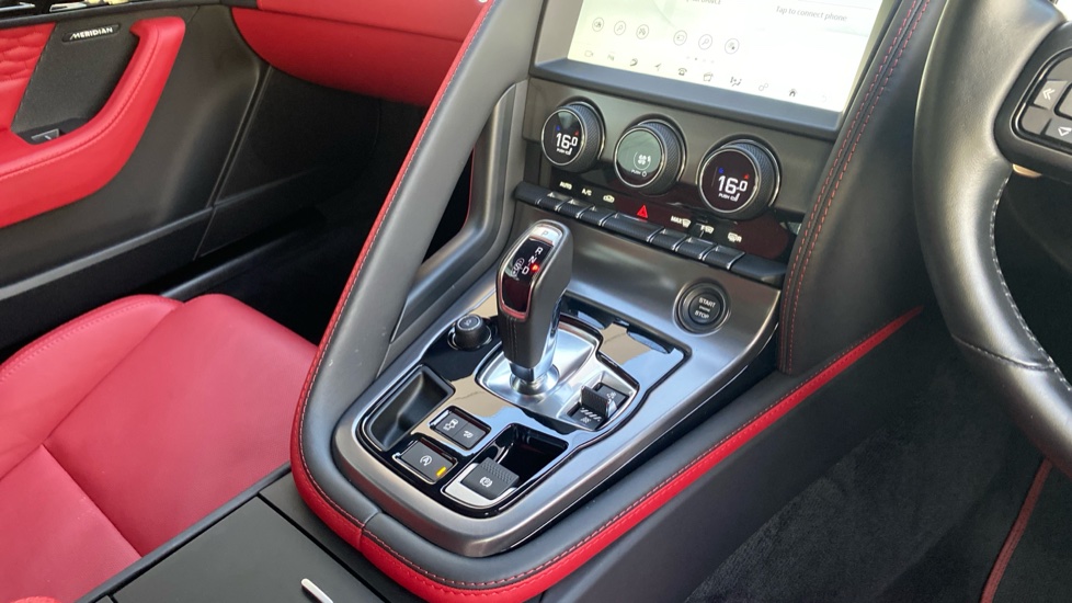 Jaguar F-Type 5.0 P450 Supercharged V8 75 2dr Auto AWD Petrol Coupe - Image 13