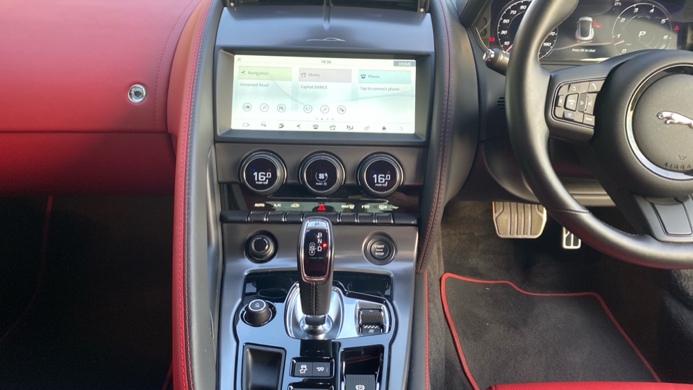 Jaguar F-Type 5.0 P450 Supercharged V8 75 2dr Auto AWD Petrol Coupe - Image 14