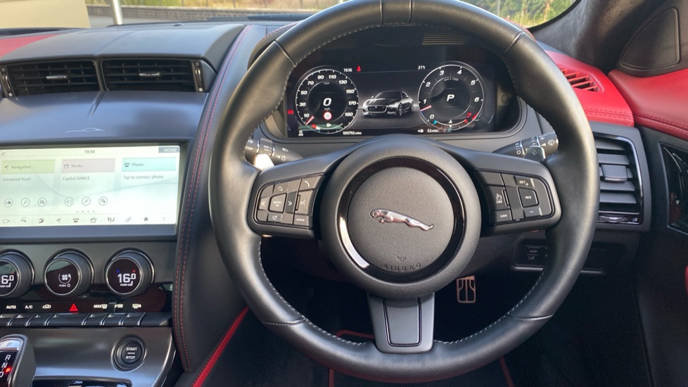 Jaguar F-Type 5.0 P450 Supercharged V8 75 2dr Auto AWD Petrol Coupe - Image 15