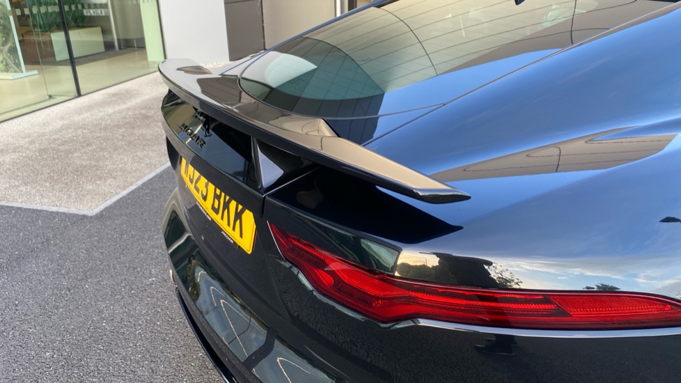 Jaguar F-Type 5.0 P450 Supercharged V8 75 2dr Auto AWD Petrol Coupe - Image 22
