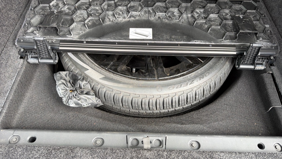 Land Rover Range Rover 3.0 P400 Autobiography 4dr Auto Petrol Estate - Image 34