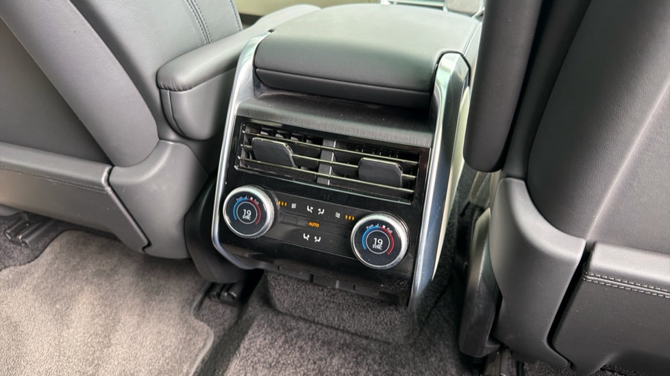 Land Rover Range Rover 3.0 P400 Autobiography 4dr Auto Petrol Estate - Image 44