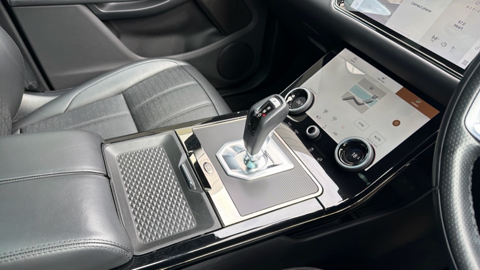 Land Rover Range Rover Evoque 2.0 D200 R-Dynamic HSE 5dr Auto Diesel Hatchback - Image 13