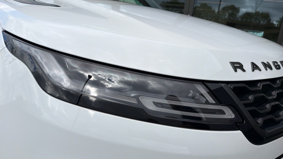 Land Rover Range Rover Evoque 2.0 D200 R-Dynamic HSE 5dr Auto Diesel Hatchback - Image 17