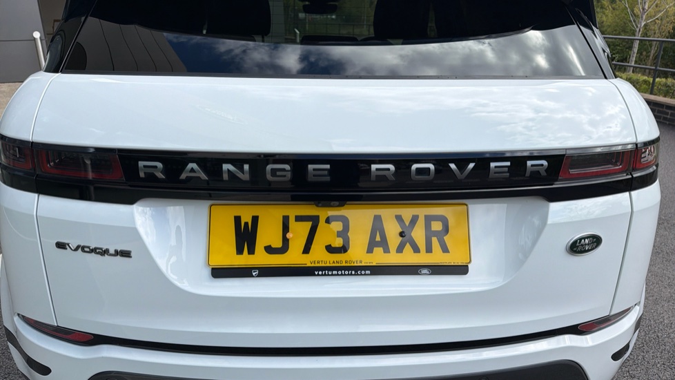 Land Rover Range Rover Evoque 2.0 D200 R-Dynamic HSE 5dr Auto Diesel Hatchback - Image 30