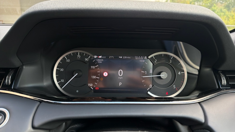 Land Rover Range Rover Evoque 2.0 D200 R-Dynamic HSE 5dr Auto Diesel Hatchback - Image 43