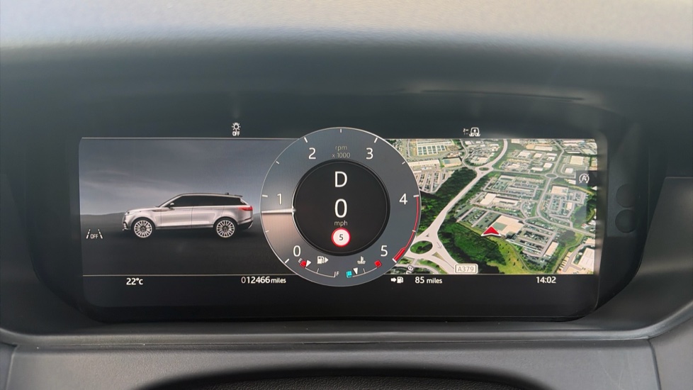 Land Rover Range Rover Velar 2.0 D200 MHEV Dynamic HSE 5dr Auto Diesel Estate - Image 16