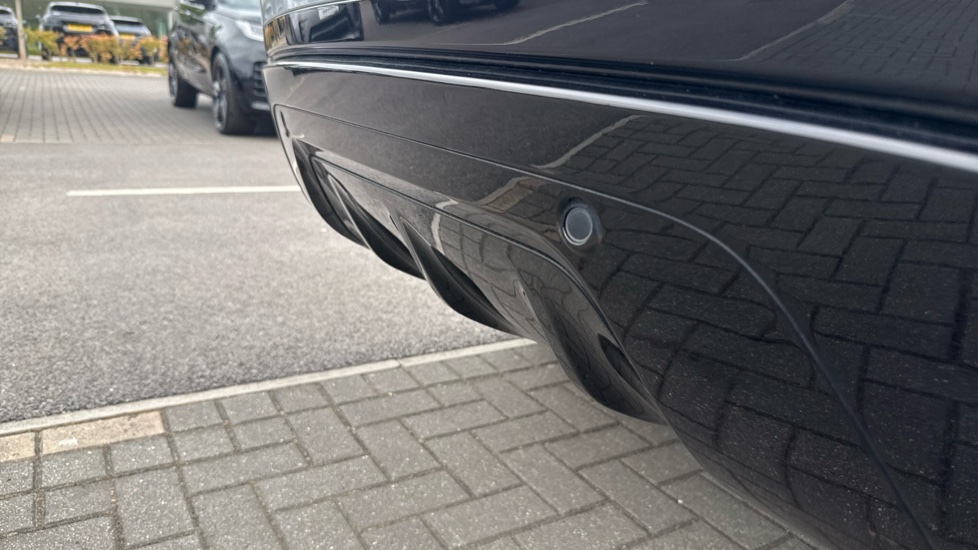 Land Rover Range Rover Velar 2.0 P400e R-Dynamic HSE 5dr Auto Estate - Image 28