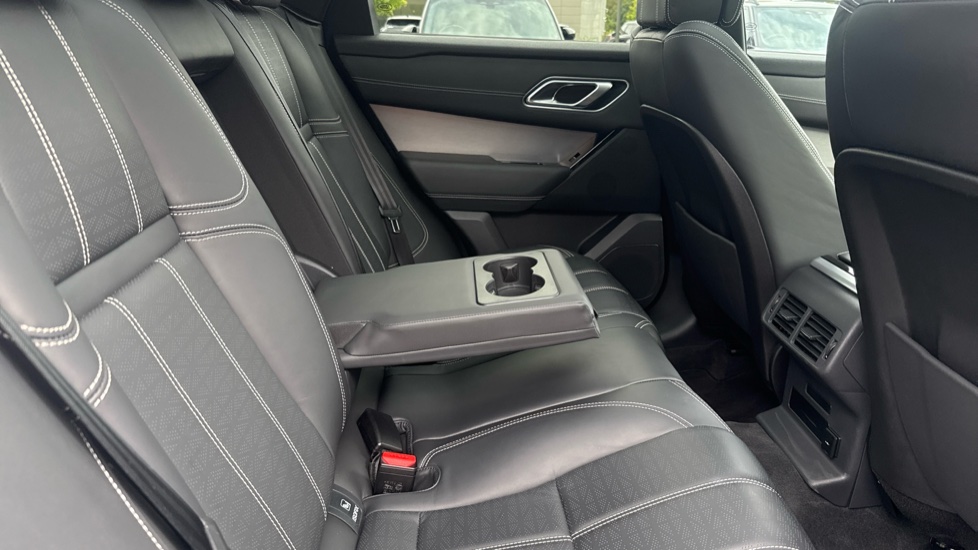 Land Rover Range Rover Velar 2.0 P400e R-Dynamic HSE 5dr Auto Estate - Image 36