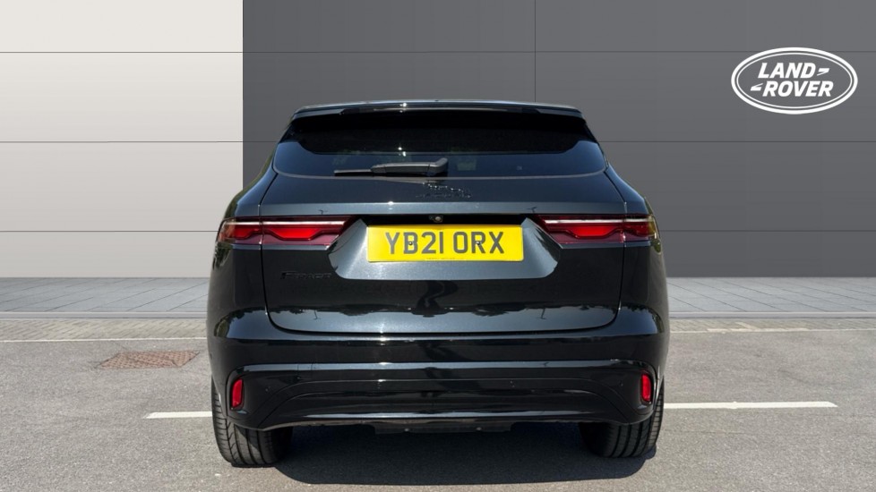 Jaguar F-Pace 2.0 P250 R-Dynamic SE 5dr Auto AWD Petrol Estate - Image 6