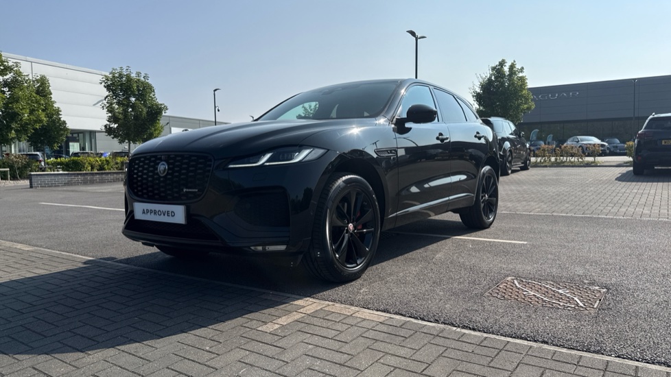 Jaguar F-Pace 2.0 P250 R-Dynamic SE 5dr Auto AWD Petrol Estate - Image 22