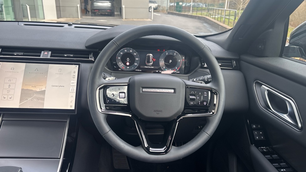 Land Rover Range Rover Velar 2.0 D200 MHEV Dynamic SE 5dr Auto Diesel Estate - Image 15