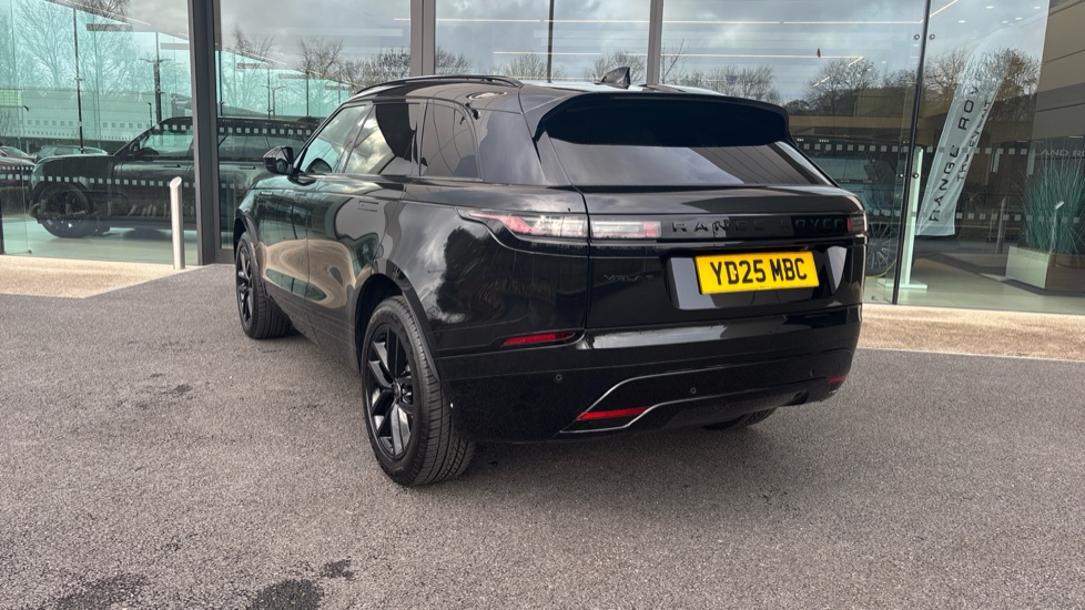 Land Rover Range Rover Velar 2.0 D200 MHEV Dynamic SE 5dr Auto Diesel Estate - Image 40