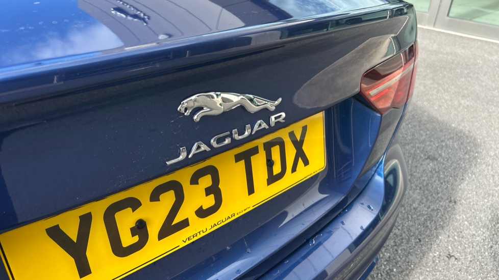Jaguar XE 2.0 D200 R-Dynamic HSE 4dr Auto Diesel Saloon - Image 26