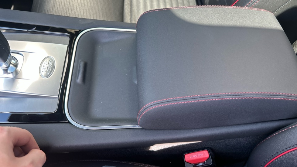 Land Rover Discovery Sport 1.5 P300e R-Dynamic SE 5dr Auto [5 Seat] Station Wagon - Image 41