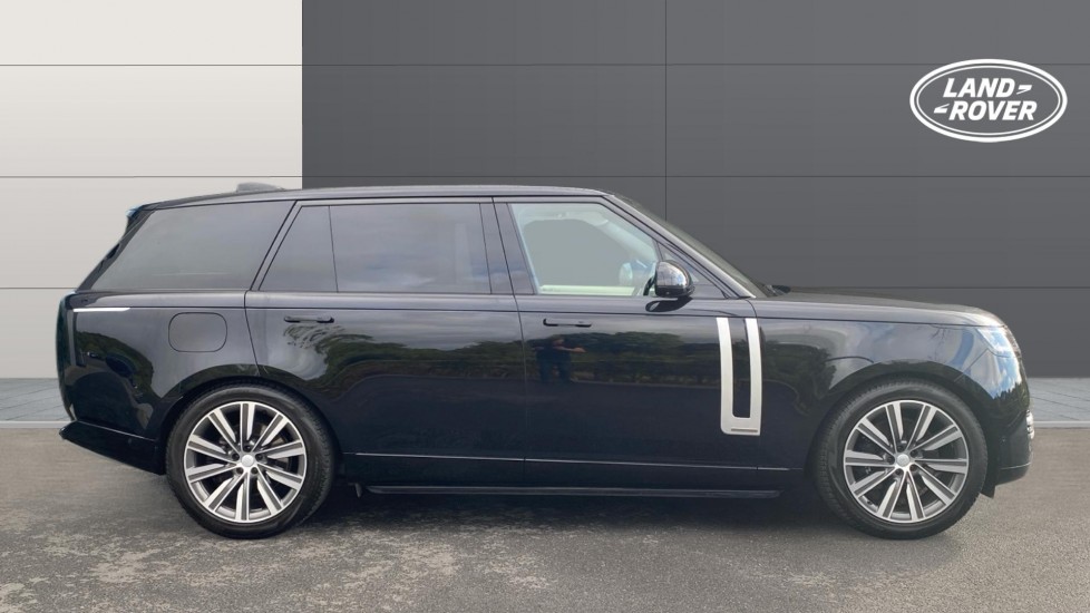 Land Rover Range Rover 4.4 P530 V8 Autobiography LWB 4dr Auto Petrol Estate - Image 5