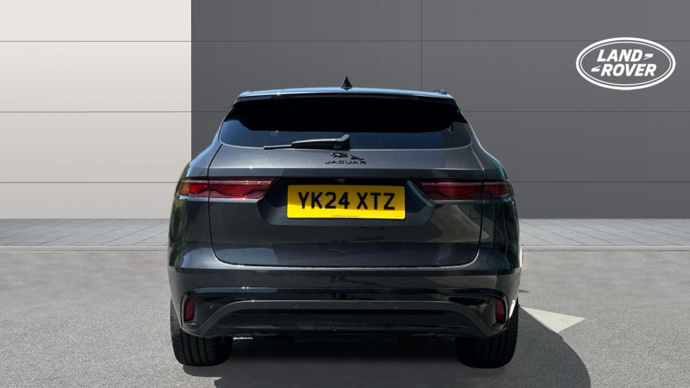 Jaguar F-Pace 2.0 P400e R-Dynamic HSE Black 5dr Auto AWD Estate - Image 6