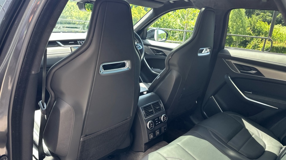Jaguar F-Pace 2.0 P400e R-Dynamic HSE Black 5dr Auto AWD Estate - Image 36