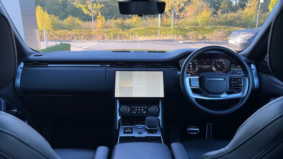 Land Rover Range Rover 4.4 P530 V8 Autobiography 4dr Auto Petrol Estate - Image 9