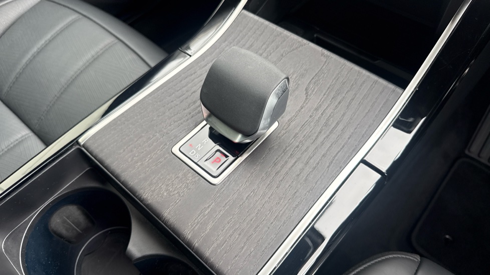 Land Rover Range Rover Evoque 2.0 D200 Autobiography 5dr Auto [Revised] Diesel Hatchback - Image 13