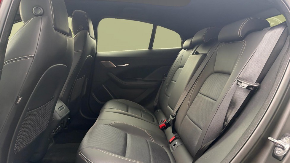 Jaguar I-Pace 294kW EV400 Black 90kWh 5dr Auto [11kW Charger] Electric Estate - Image 4