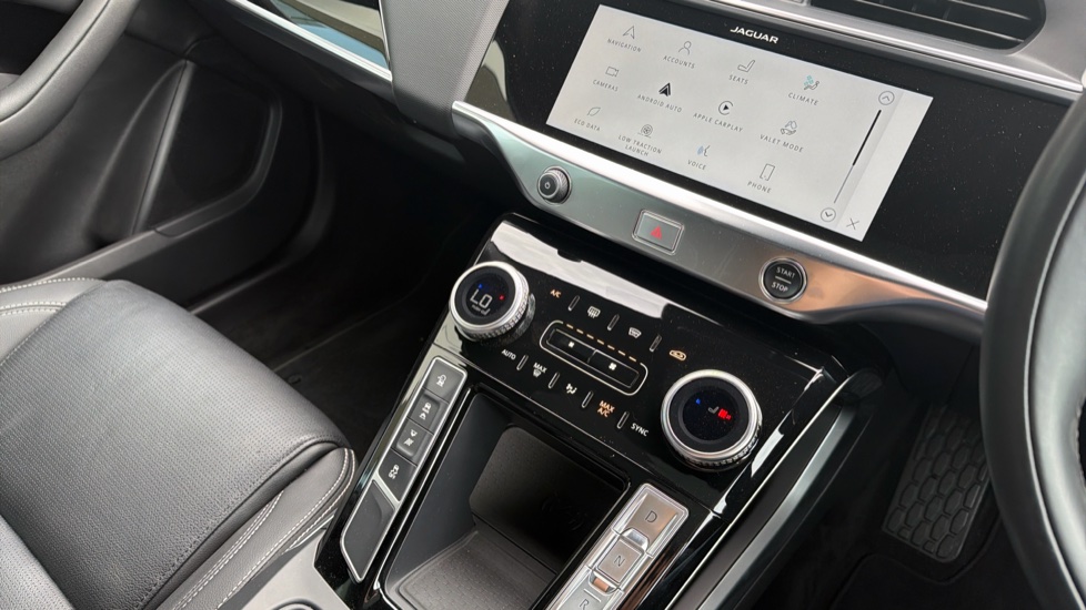 Jaguar I-Pace 294kW EV400 Black 90kWh 5dr Auto [11kW Charger] Electric Estate - Image 45