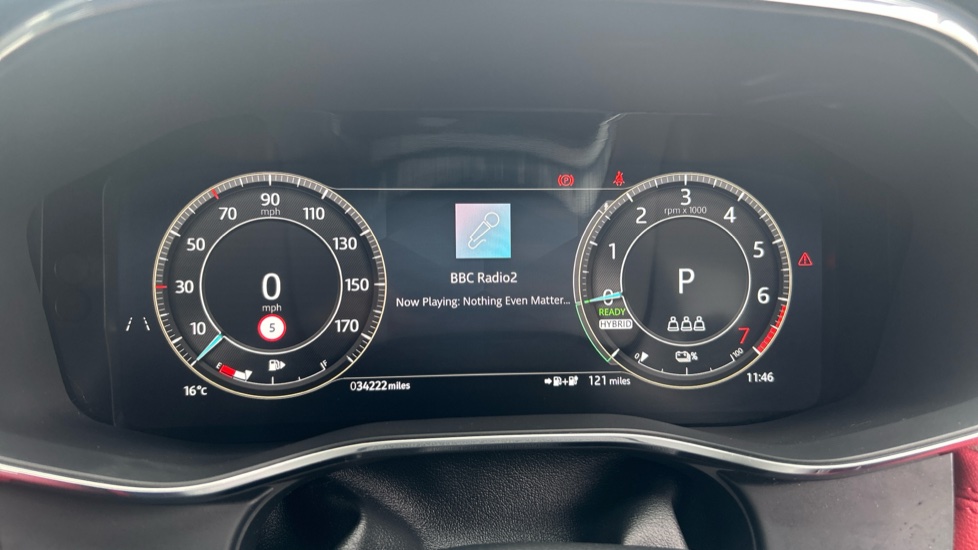 Jaguar F-Pace 2.0 P400e R-Dynamic S 5dr Auto AWD Estate - Image 16