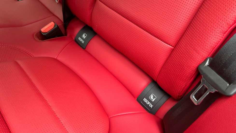 Jaguar F-Pace 2.0 P400e R-Dynamic S 5dr Auto AWD Estate - Image 34