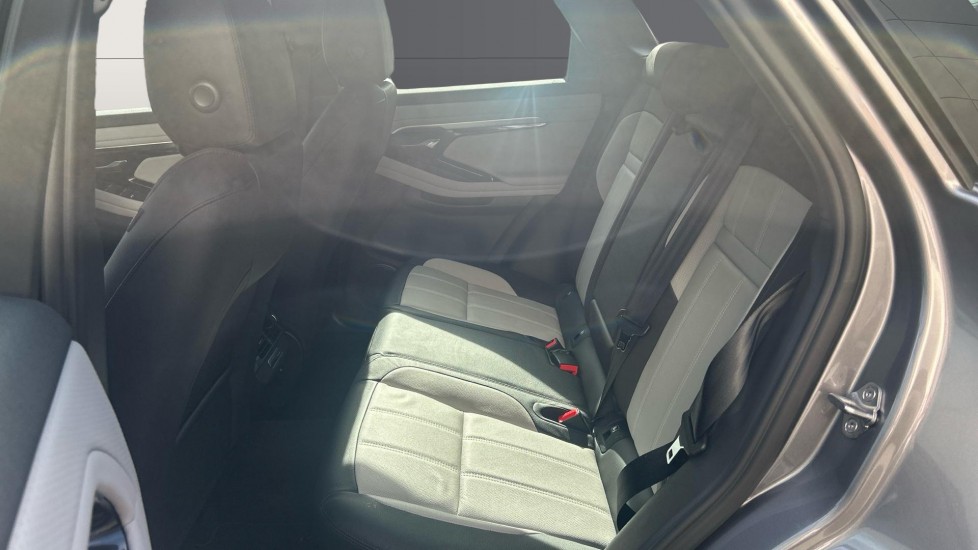 Land Rover Range Rover Evoque 2.0 P250 R-Dynamic S 5dr Auto Petrol Hatchback - Image 4
