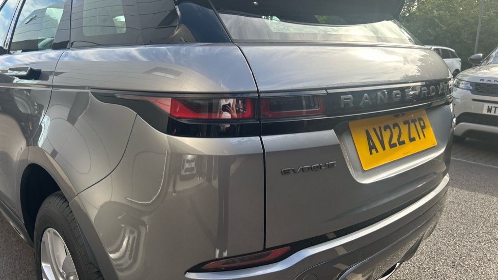 Land Rover Range Rover Evoque 2.0 P250 R-Dynamic S 5dr Auto Petrol Hatchback - Image 19