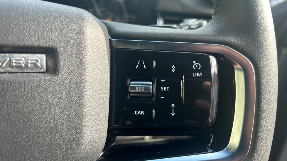Land Rover Range Rover Evoque 2.0 P250 R-Dynamic S 5dr Auto Petrol Hatchback - Image 20
