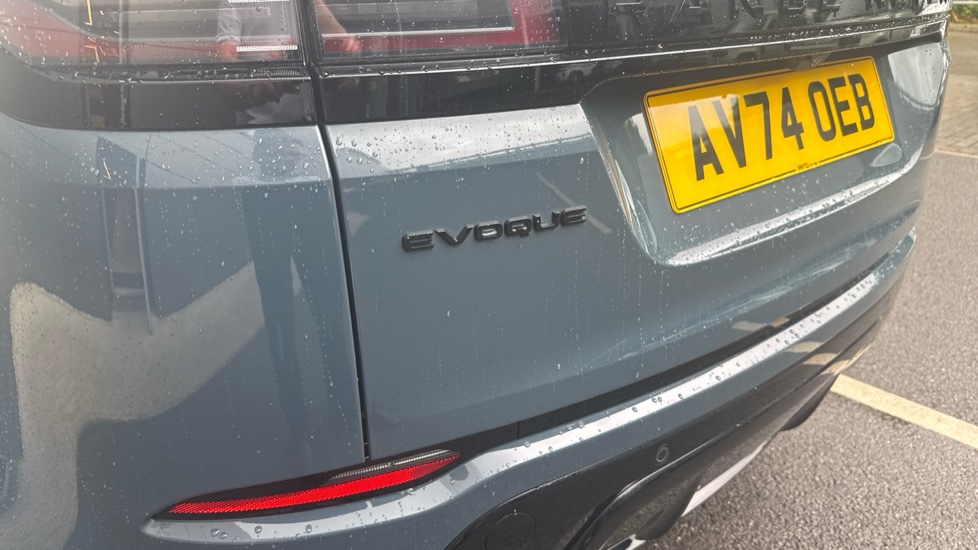 Land Rover Range Rover Evoque 2.0 D200 Dynamic SE 5dr Auto Diesel Hatchback - Image 19