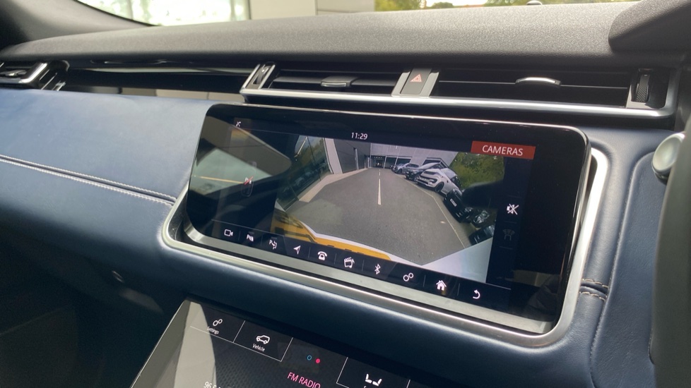Land Rover Range Rover Velar 2.0 D180 R-Dynamic HSE 5dr Auto Diesel Estate - Image 12