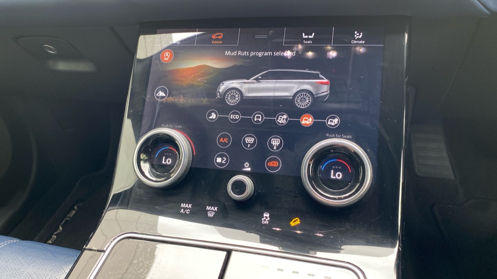 Land Rover Range Rover Velar 2.0 D180 R-Dynamic HSE 5dr Auto Diesel Estate - Image 48