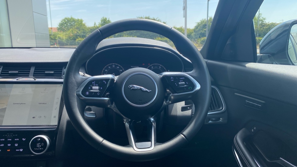 Jaguar E-Pace 2.0 D200 R-Dynamic SE Black 5dr Auto Diesel Estate - Image 15