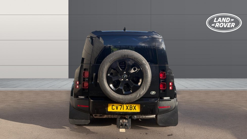 Land Rover Defender 3.0 D250 SE 110 5dr Auto Diesel Estate - Image 6