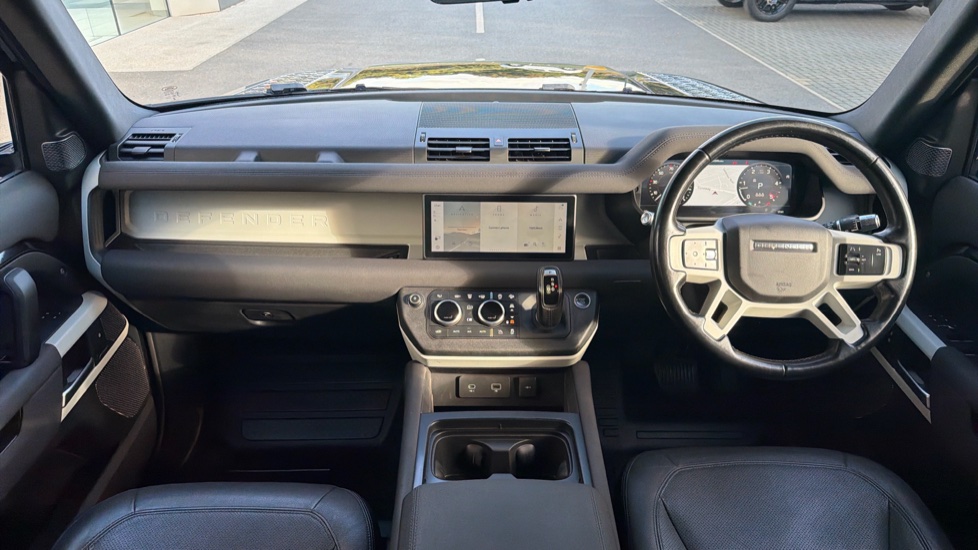 Land Rover Defender 3.0 D250 SE 110 5dr Auto Diesel Estate - Image 9