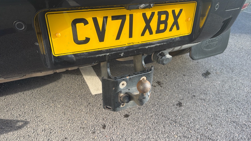 Land Rover Defender 3.0 D250 SE 110 5dr Auto Diesel Estate - Image 21
