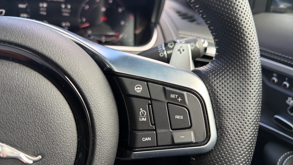 Jaguar F-Type 5.0 P450 Supercharged V8 R-Dynamic Black 2dr Auto Petrol Coupe - Image 23